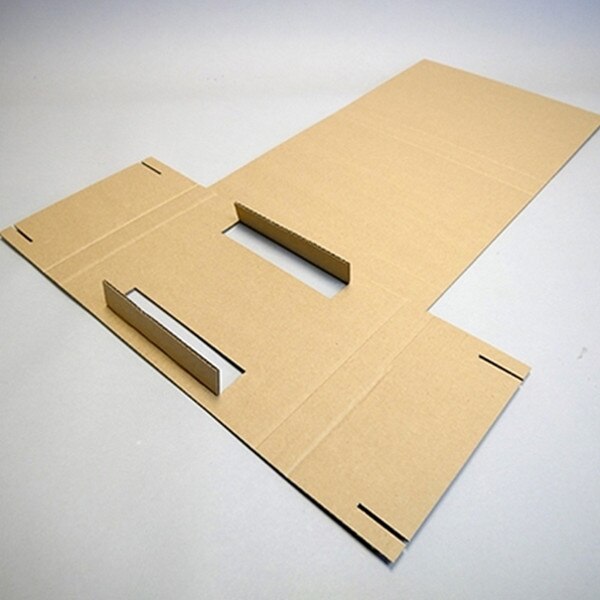 Crush-free mailing for 3-4 comics.